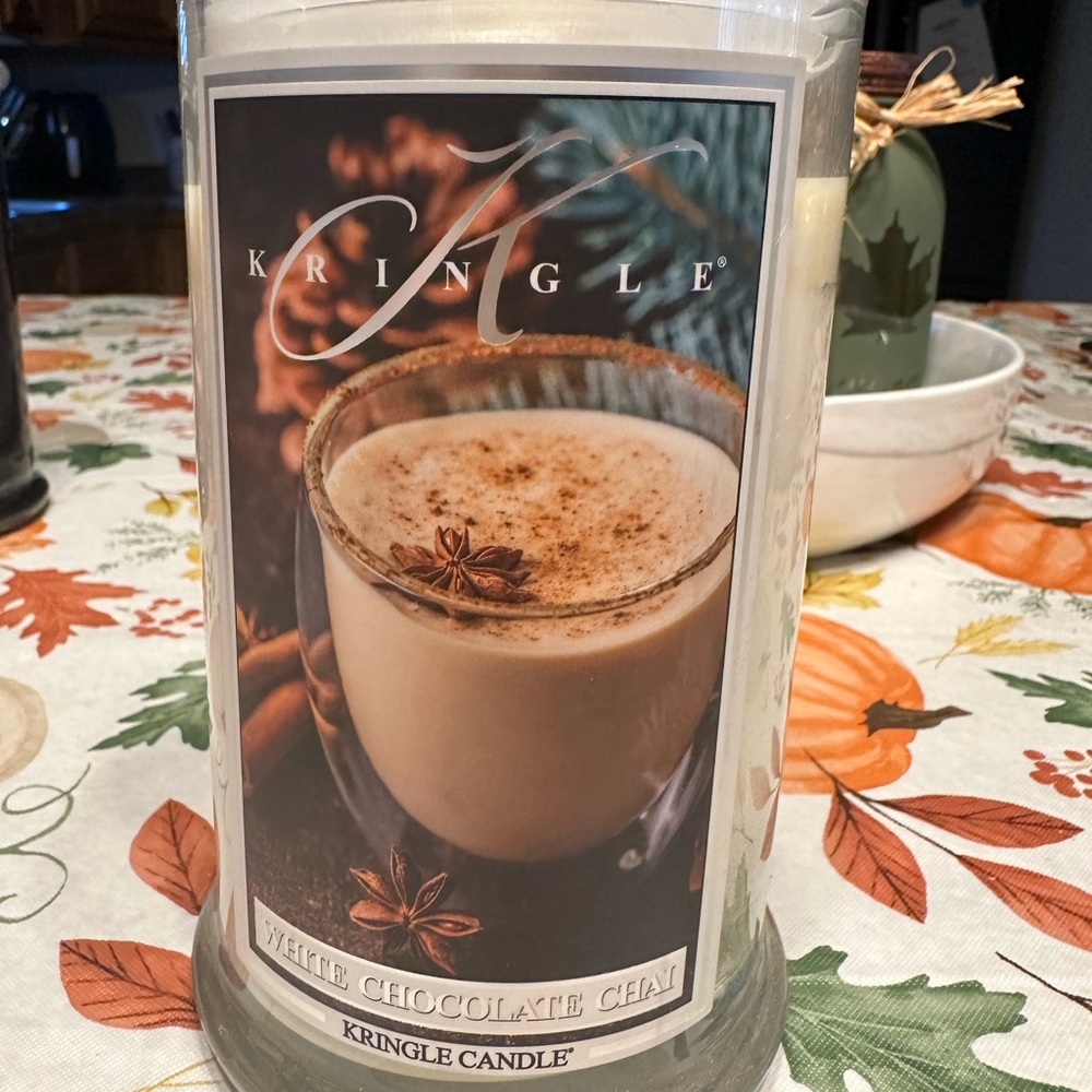 White chocolate chai candle